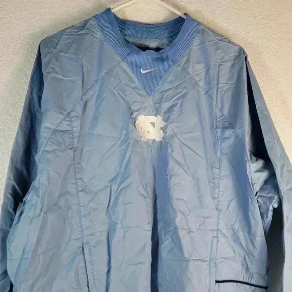 Vintage UNC Carolina Nike Team Windbreaker Sweatshirt L Center Swoosh Tar Heels - Picture 3 of 10